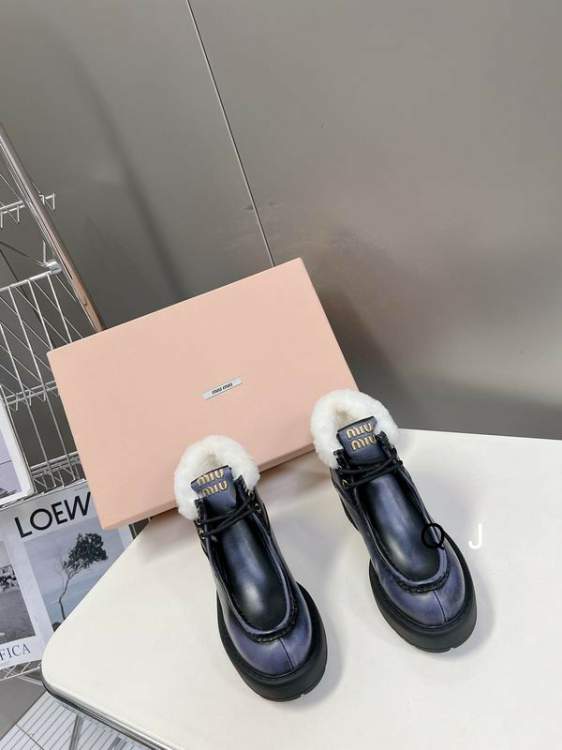 Picture of Miumiu Shoes _SKUMiuMiusz35-402CXJ110317937